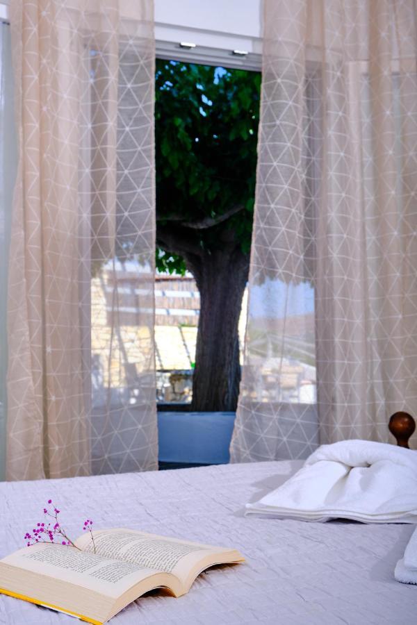 Faros Complex Apartment Parikia  Ngoại thất bức ảnh