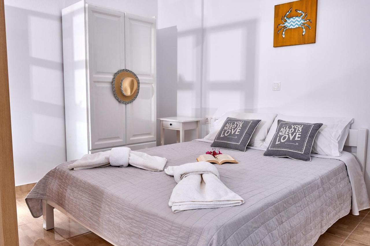 Faros Complex Apartment Parikia  Ngoại thất bức ảnh